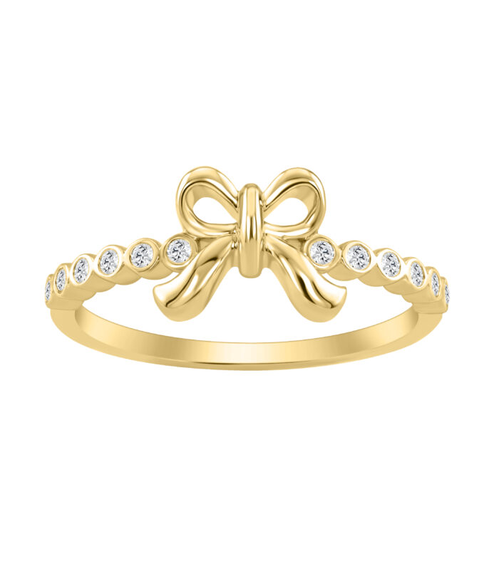 Classic 0.10Ct Round Diamond Ring In Yellow Gold  For Women