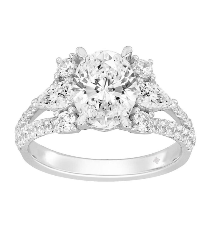 LADIES RING 3CT ROUND/OVAL/PEAR DIAMOND 14K WHITE GOLD (CENTER STONE OVAL DIAMOND 2CT )